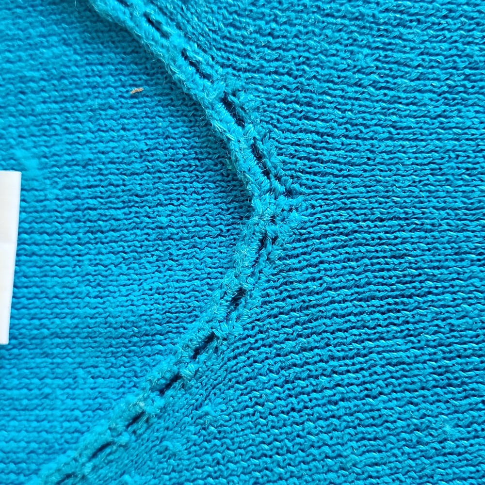 Sag Harbor Women's Med Turquoise Dainty "V" Neckline, Short Sleeve - Picture 2 of 8
